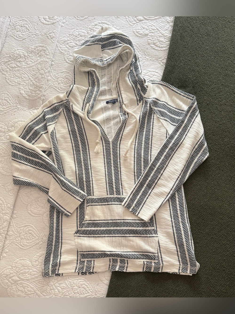 Ocean Drive Women's Baja Hoodie Cream/Dark Navy Chevron Striped Size L